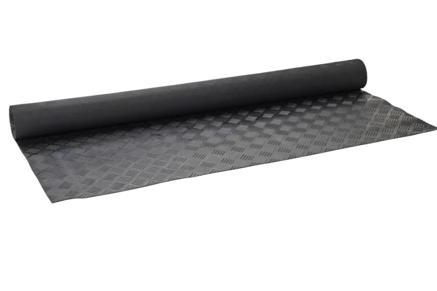 Bundmåtte i gummi 203 x 120 cm - AutoZone®